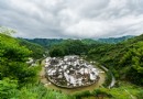 菊徑村