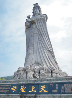 苗栗西湖鄉自然人文景點多有全世界最高媽祖石雕