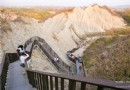 田寮月世界地景公園：山谷出現天空步道，跟著嫦娥奔向月球吧~