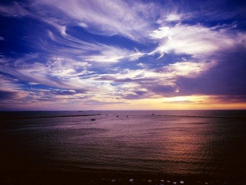 西子灣美麗的海景和夕照