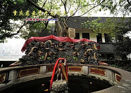 重慶慈雲寺九龍浴太子