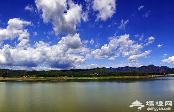 白河堡水庫“高山聖湖”炊煙袅袅