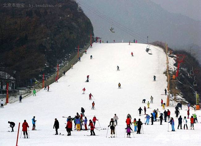 懷北國際滑雪場 冰天雪地激情無限