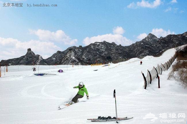 懷北國際滑雪場 冰天雪地激情無限