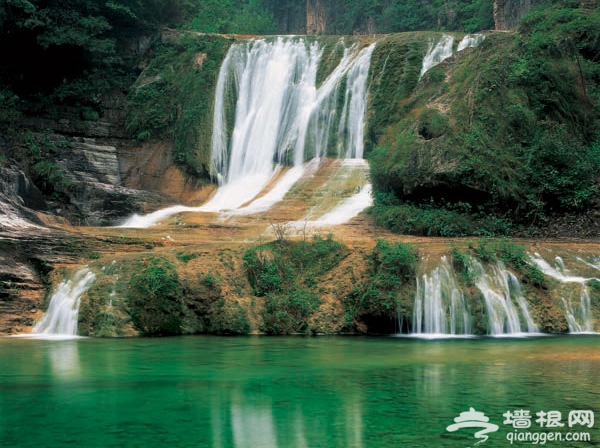 避暑戲水青龍峽 約會青山綠水古長城