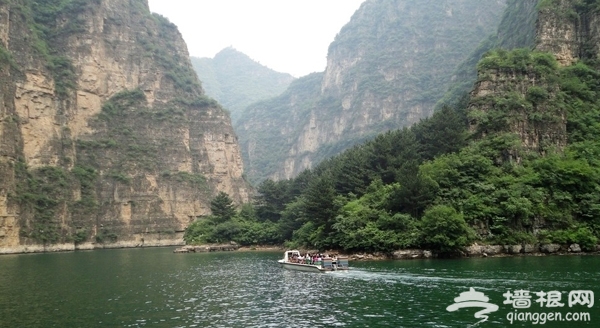 游山水龍慶峽 樂避暑狂歡夜