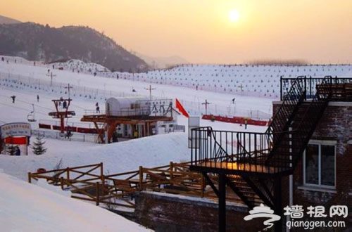 雪頓木屋 南山滑雪場最具浪漫色彩的宿營地