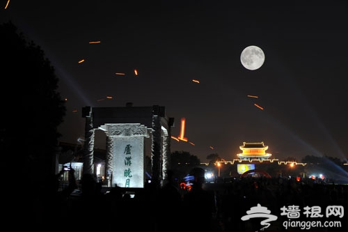 2012金秋欣賞京城“最美的月亮”[牆根網]