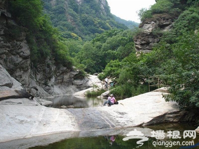 京郊避暑游：黑龍潭 三瀑十八潭的美麗誘惑