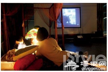 床上電影院 床上電影院