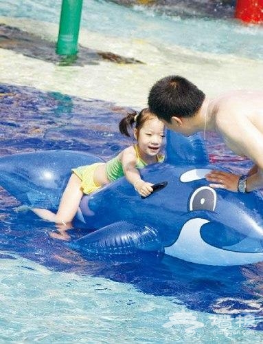 青年湖公園水上世界 青年湖公園水上世界