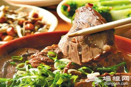 饞的流口水！直擊京城最好吃的牛肉面！
