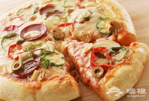 與食巨近 與食巨近
