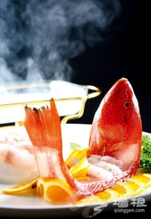 魚類的營養豐富,尤其是產於鹹水裡的海魚 魚類的營養豐富,尤其是產於鹹水裡的海魚