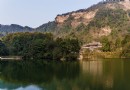 月城湖