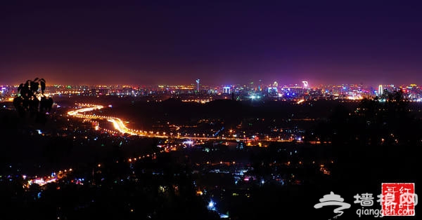 北京之夜-香山俯瞰京城全景[牆根網]
