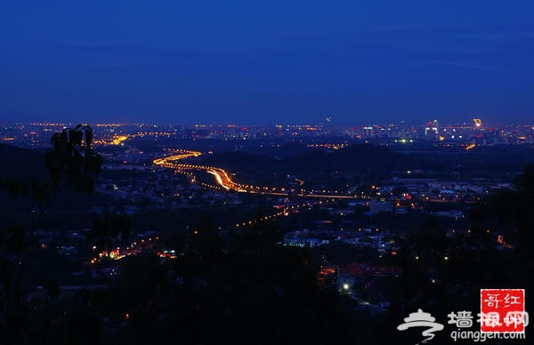 北京之夜-香山俯瞰京城全景[牆根網]